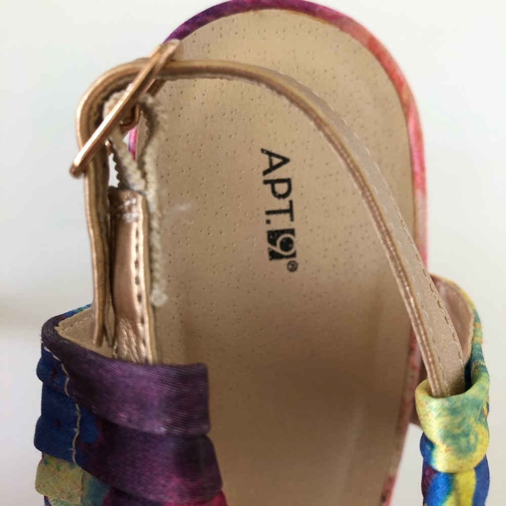 Apt. 9 Tie Dye Open Toe Platforms Heels - Picture 10 of 12
